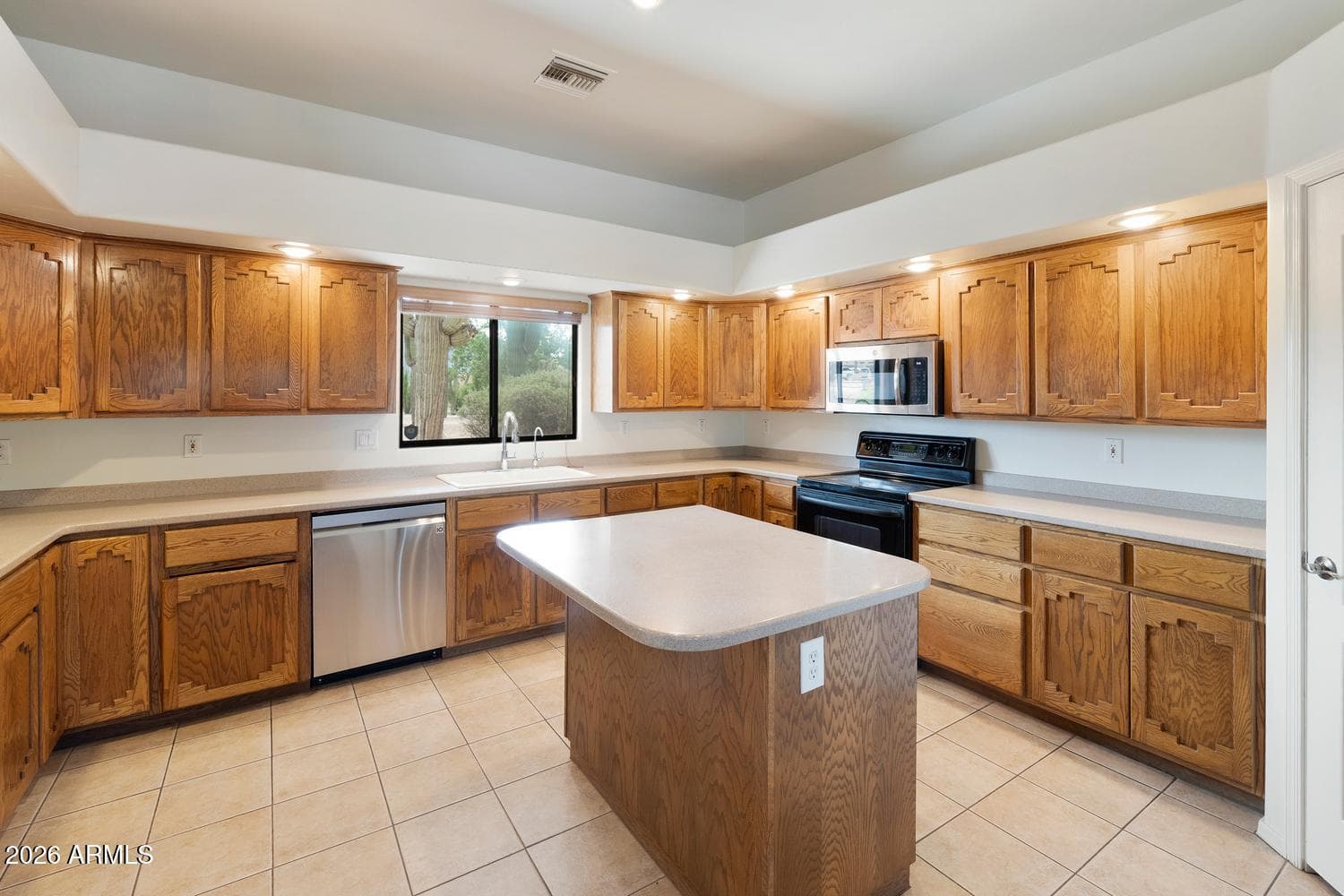 4750 N CACTUS Road, Apache Junction, AZ 85119 — photo 11 of 47