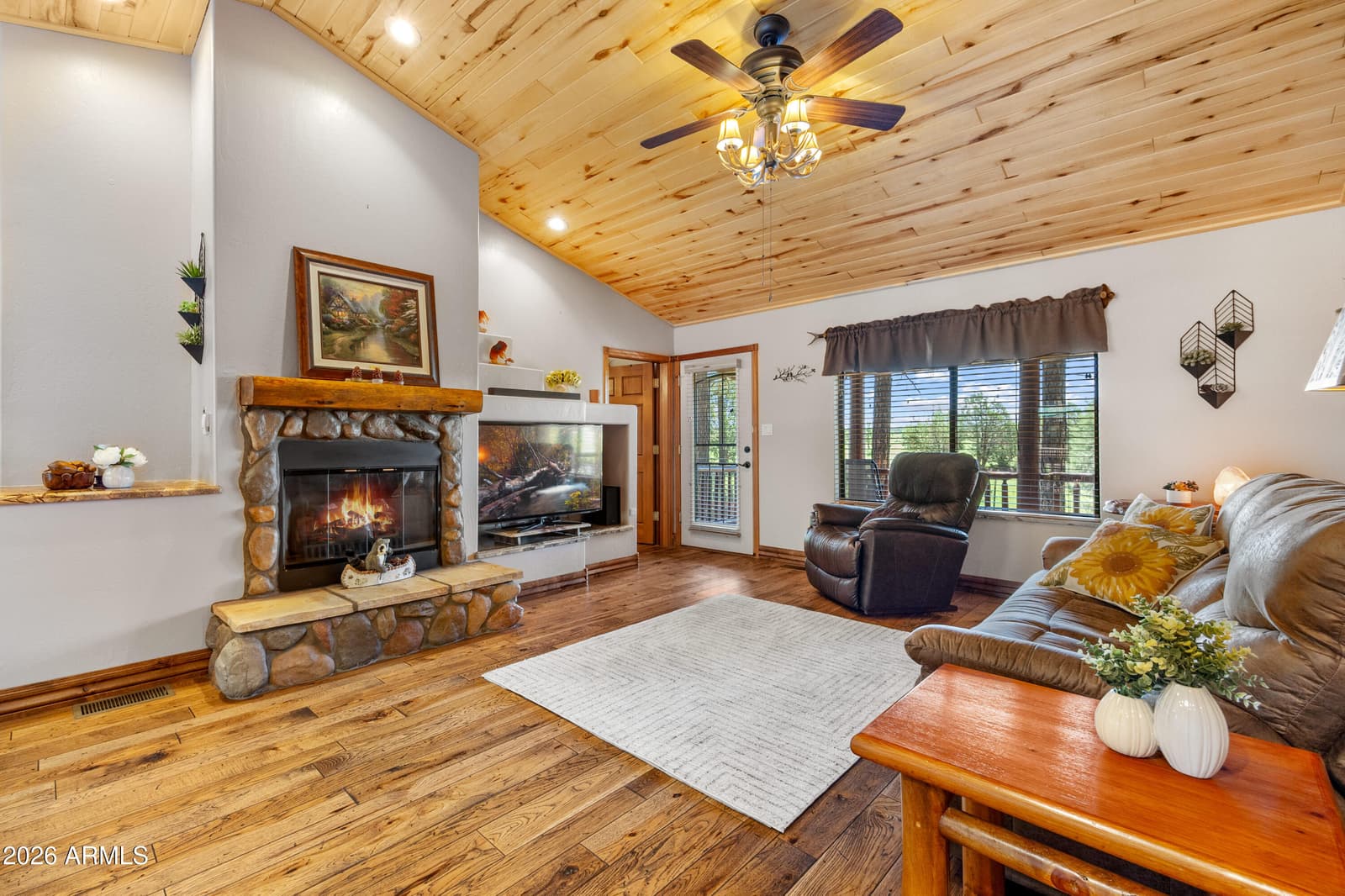 2715 HIGH PINE Loop, Overgaard, AZ 85933 — photo 3 of 50