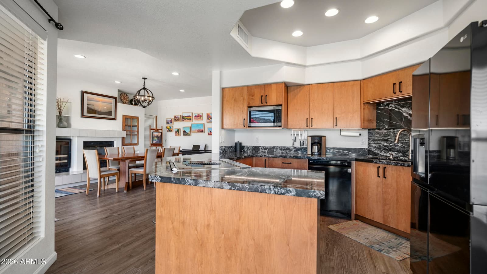 11225 N 11TH Place, Phoenix, AZ 85020 — photo 12 of 48