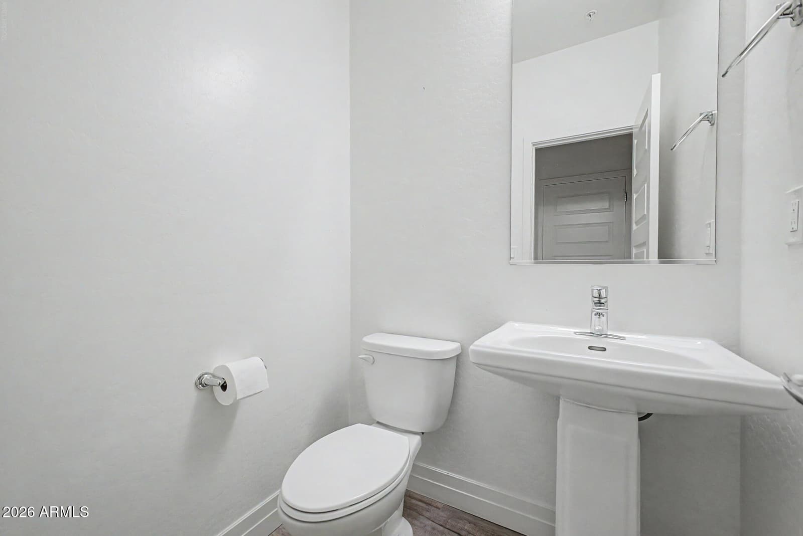 2344 E HIDALGO Avenue, Phoenix, AZ 85040 — photo 11 of 31