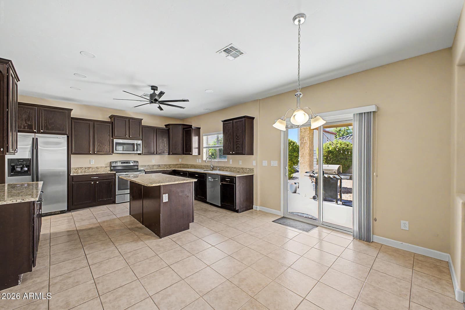 24772 W WEDGEWOOD Avenue, Buckeye, AZ 85326 — photo 10 of 46