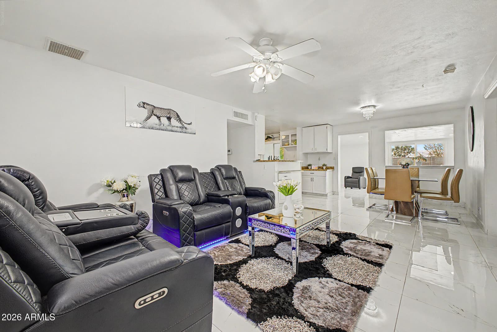 3916 W NORTHERN Avenue, Phoenix, AZ 85051 — photo 6 of 34