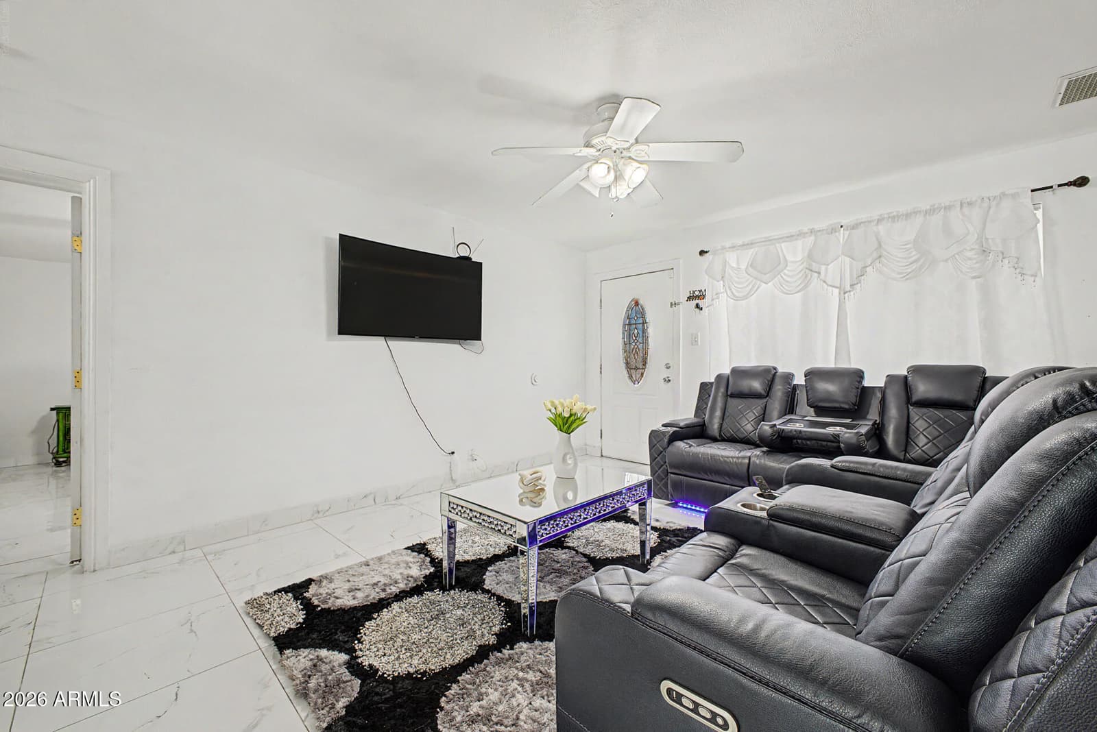 3916 W NORTHERN Avenue, Phoenix, AZ 85051 — photo 5 of 34