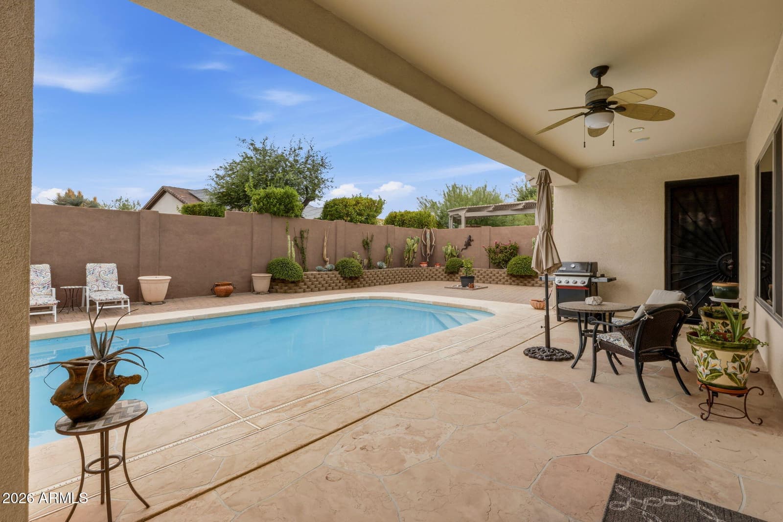 41812 N IRON HORSE Court, Anthem, AZ 85086 — photo 35 of 42
