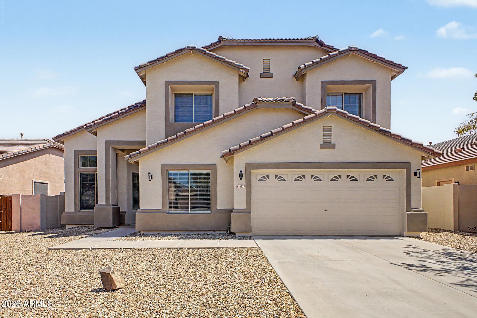 10925 W DAVIS Lane, Avondale, AZ 85323 — photo 2 of 46