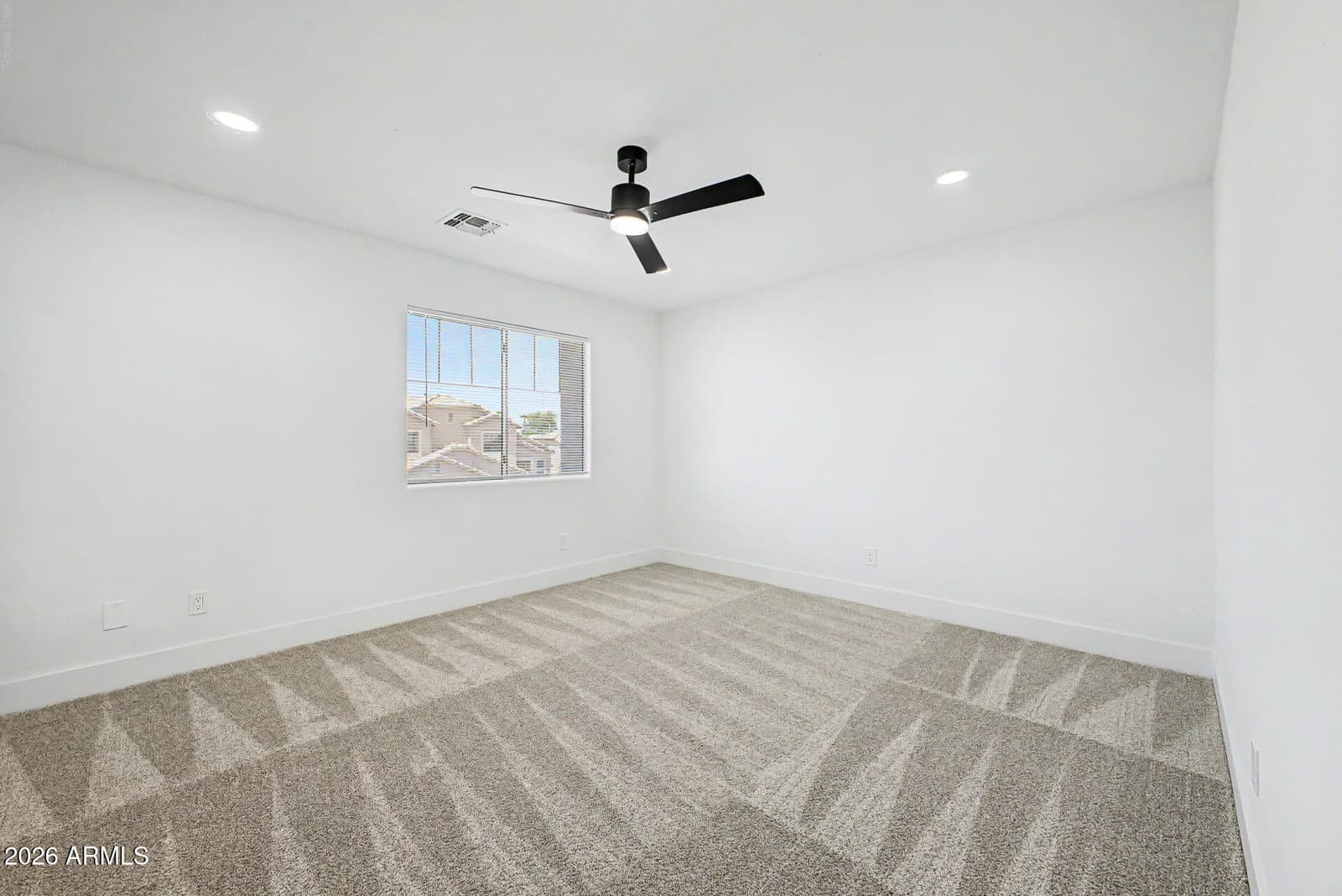 10925 W DAVIS Lane, Avondale, AZ 85323 — photo 34 of 46