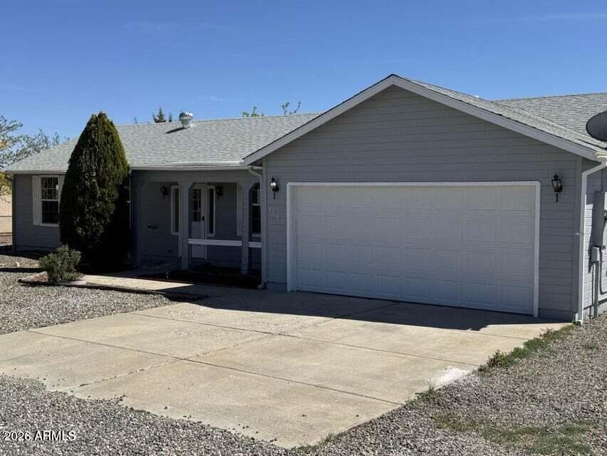 8901 E ROWEL Drive, Prescott Valley, AZ 86314 — photo 1 of 36