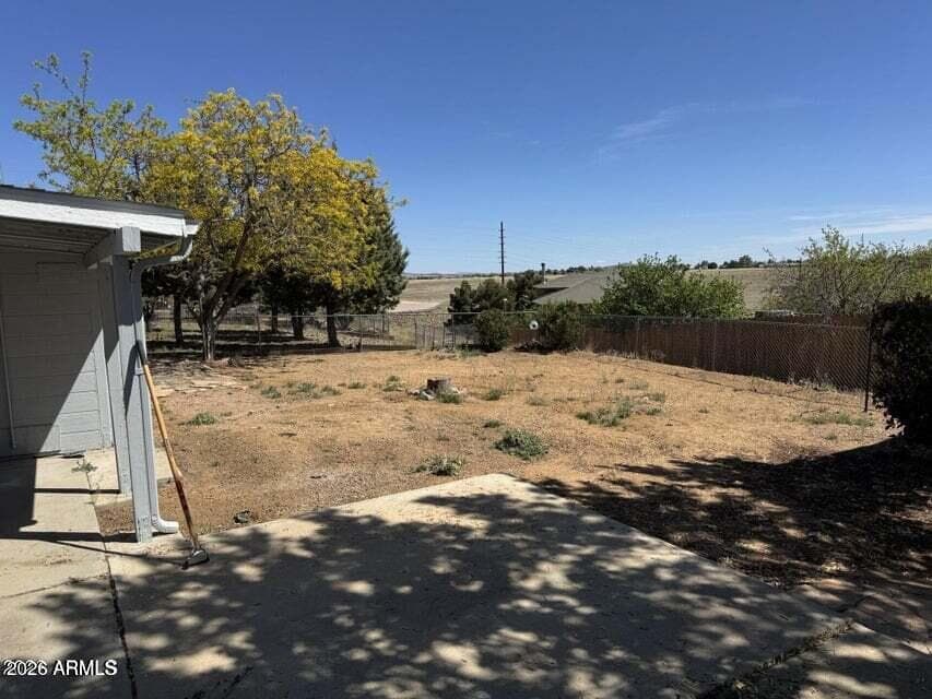 8901 E ROWEL Drive, Prescott Valley, AZ 86314 — photo 7 of 36