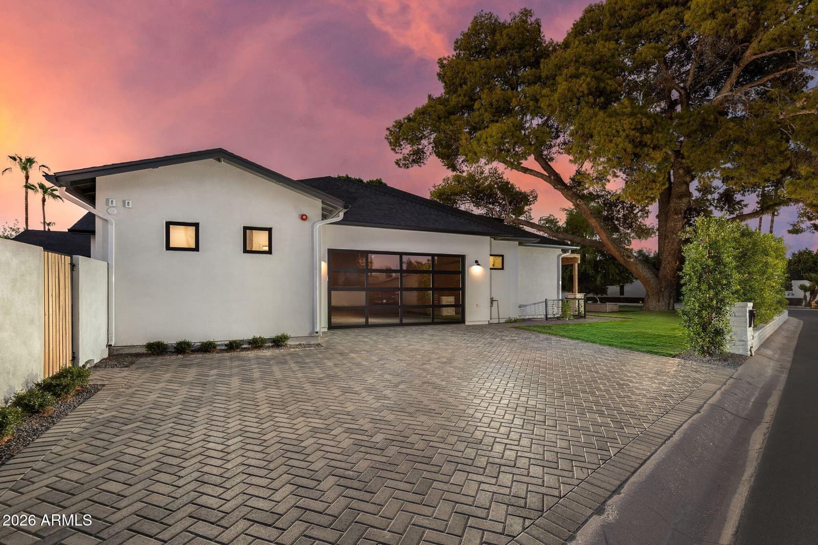 6838 E EXETER Boulevard, Scottsdale, AZ 85251 — photo 8 of 82
