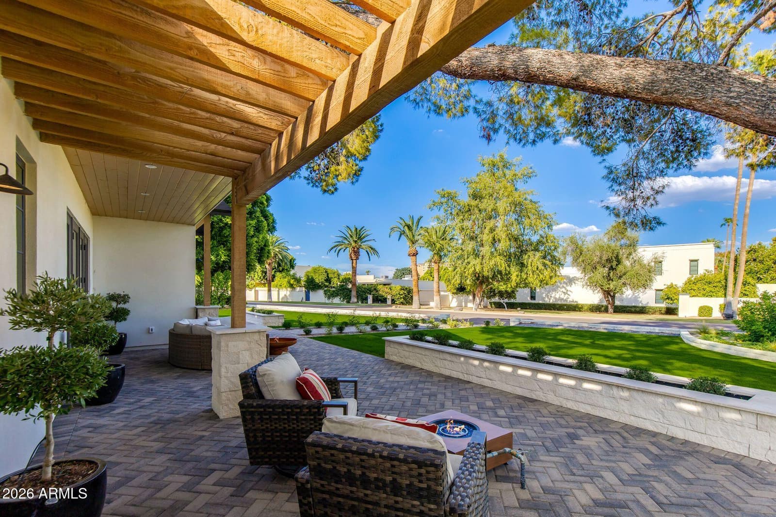 6838 E EXETER Boulevard, Scottsdale, AZ 85251 — photo 11 of 82