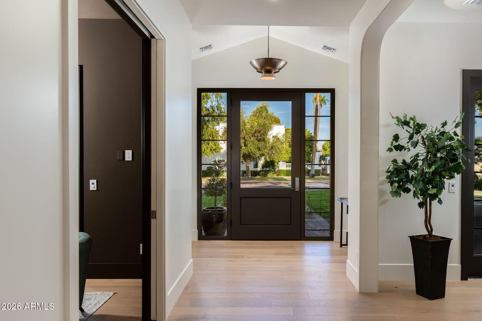 6838 E EXETER Boulevard, Scottsdale, AZ 85251 — photo 13 of 82