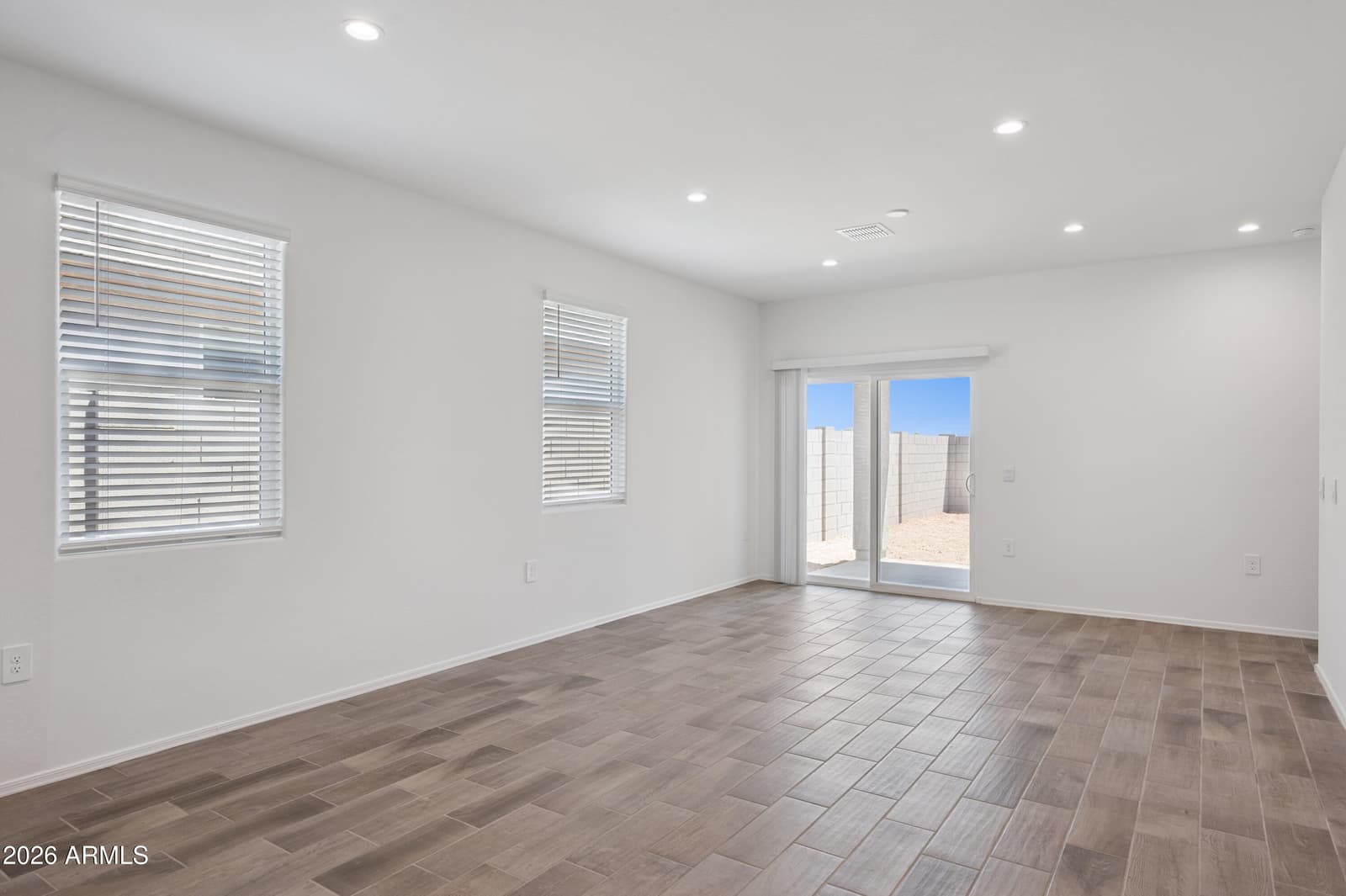 1408 W WALTON Avenue, Coolidge, AZ 85128 — photo 8 of 20