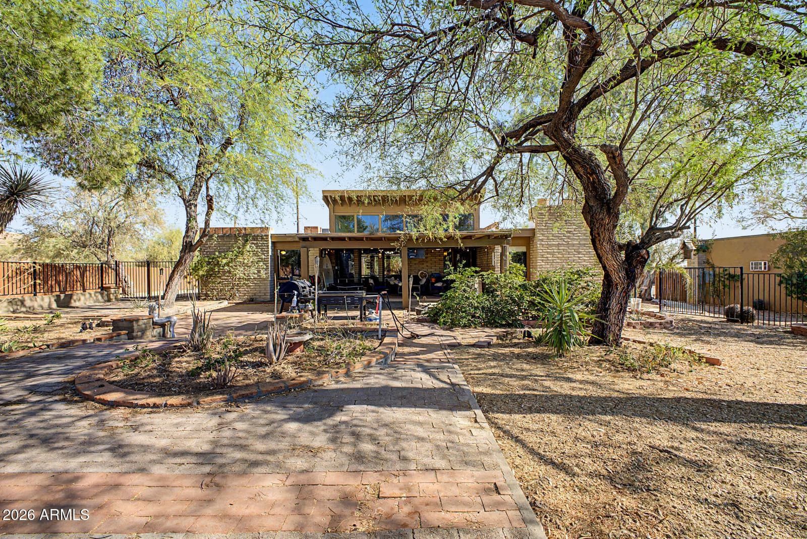 6510 E DIXILETA Drive, Cave Creek, AZ 85331 — photo 4 of 43