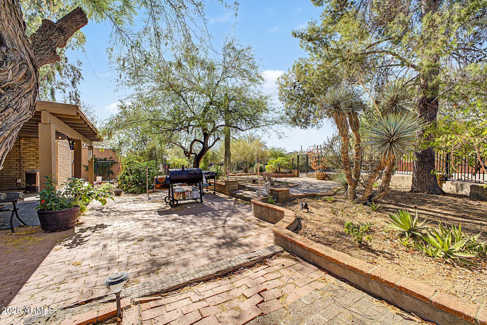 6510 E DIXILETA Drive, Cave Creek, AZ 85331 — photo 31 of 43