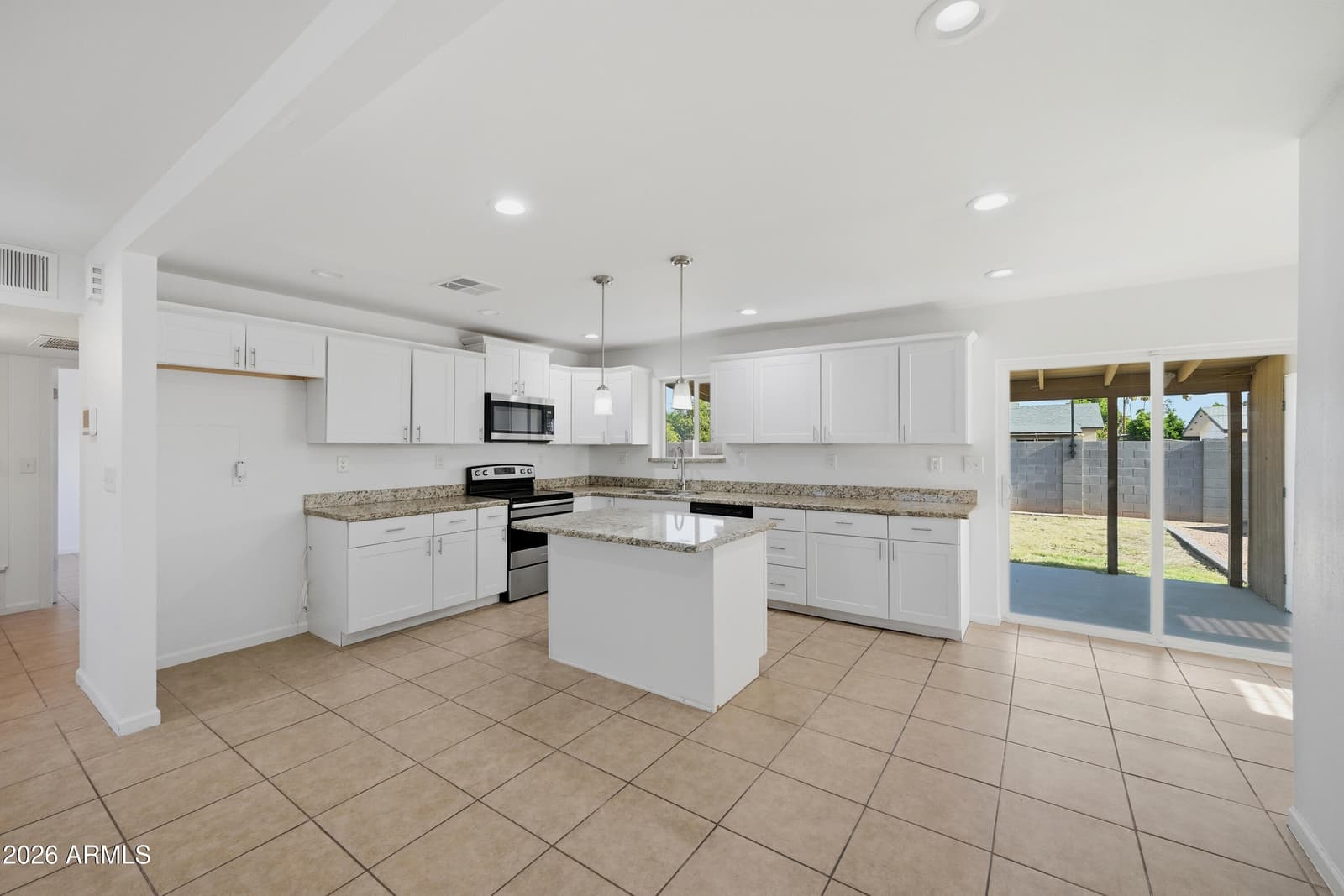 2115 E BIRCHWOOD Avenue, Mesa, AZ 85204 — photo 4 of 19