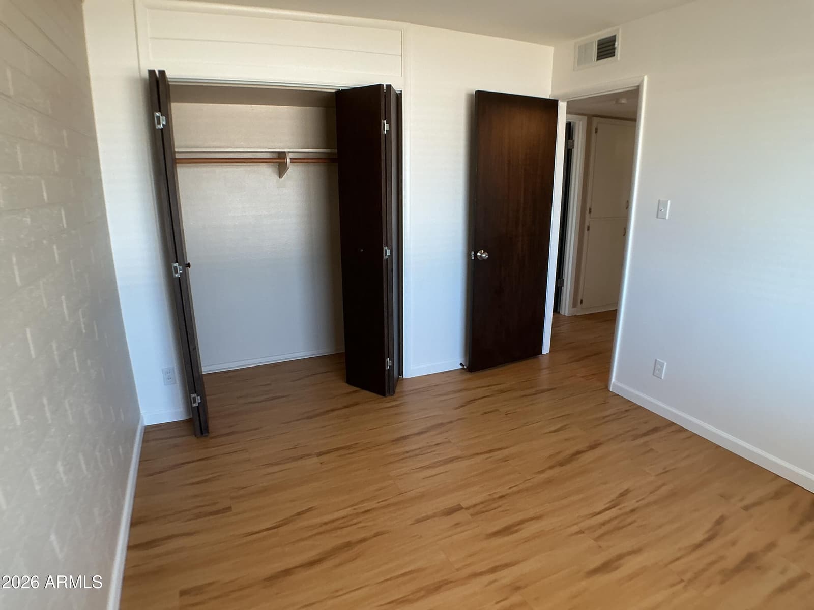 10846 W OAKMONT Drive, Sun City, AZ 85351 — photo 12 of 32