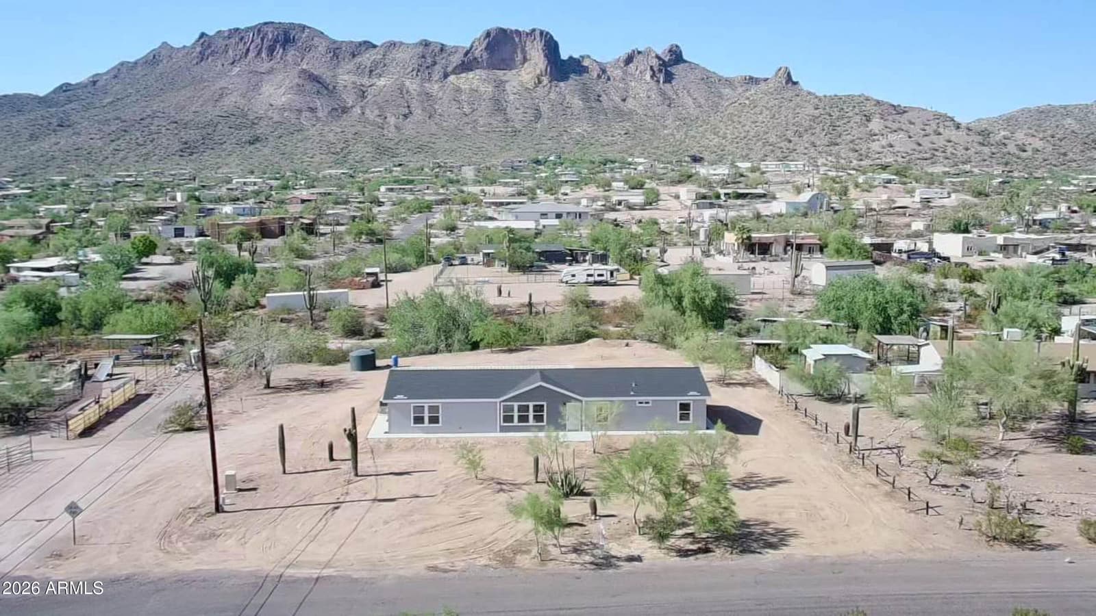 1170 W Frontier Street, Apache Junction, AZ 85120 — photo 1 of 37