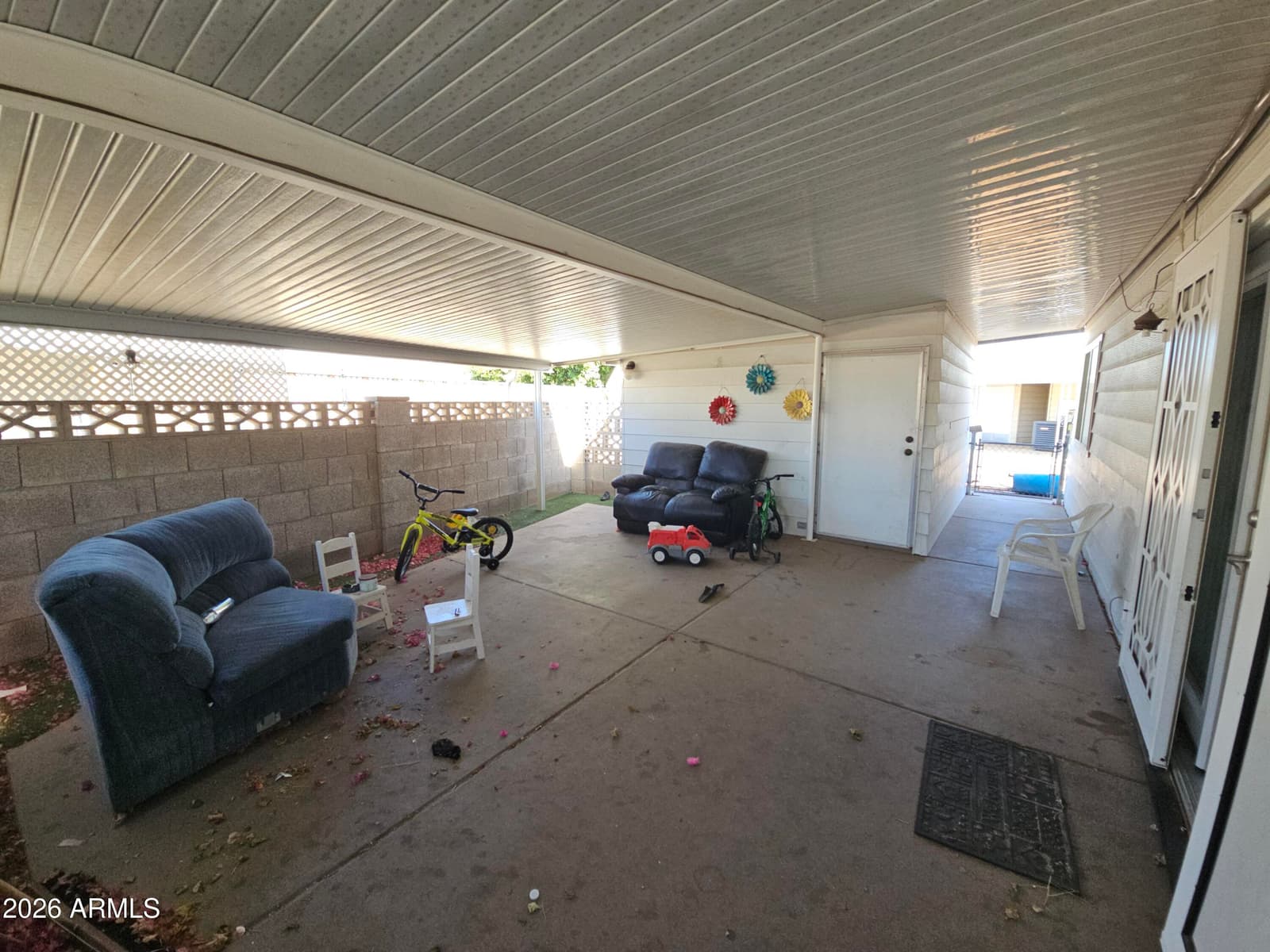 6543 W HATCHER Road E, Glendale, AZ 85302 — photo 3 of 22