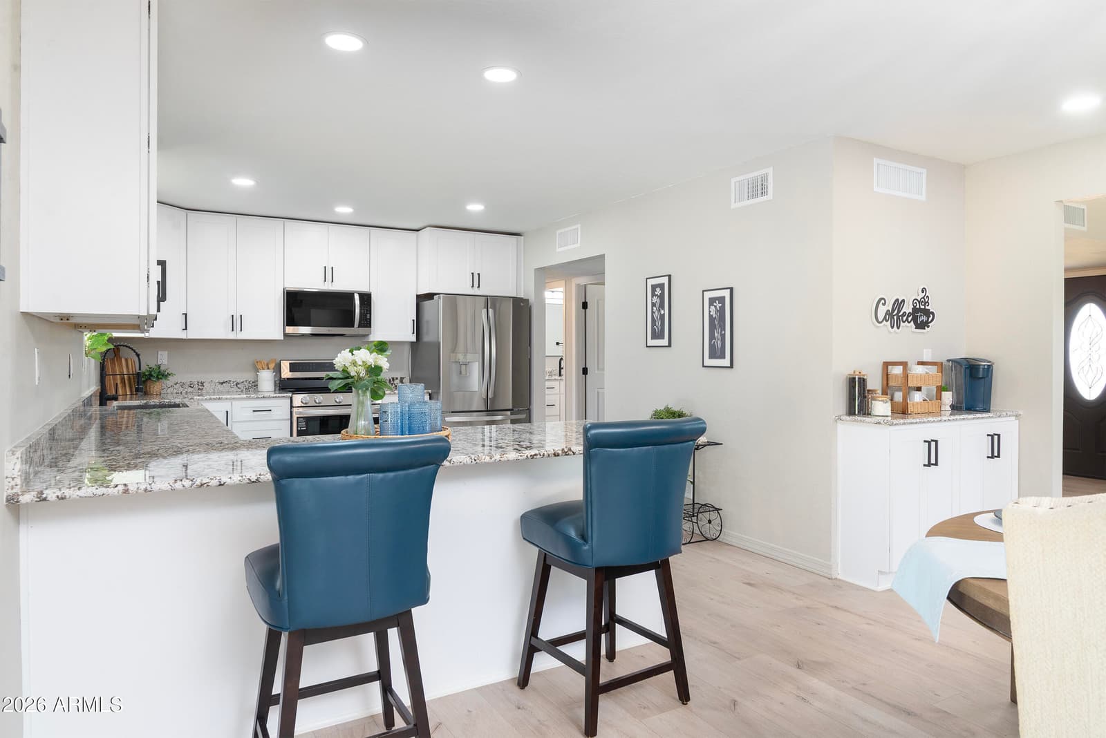 985 E SAGUARO Drive, Globe, AZ 85501 — photo 11 of 42