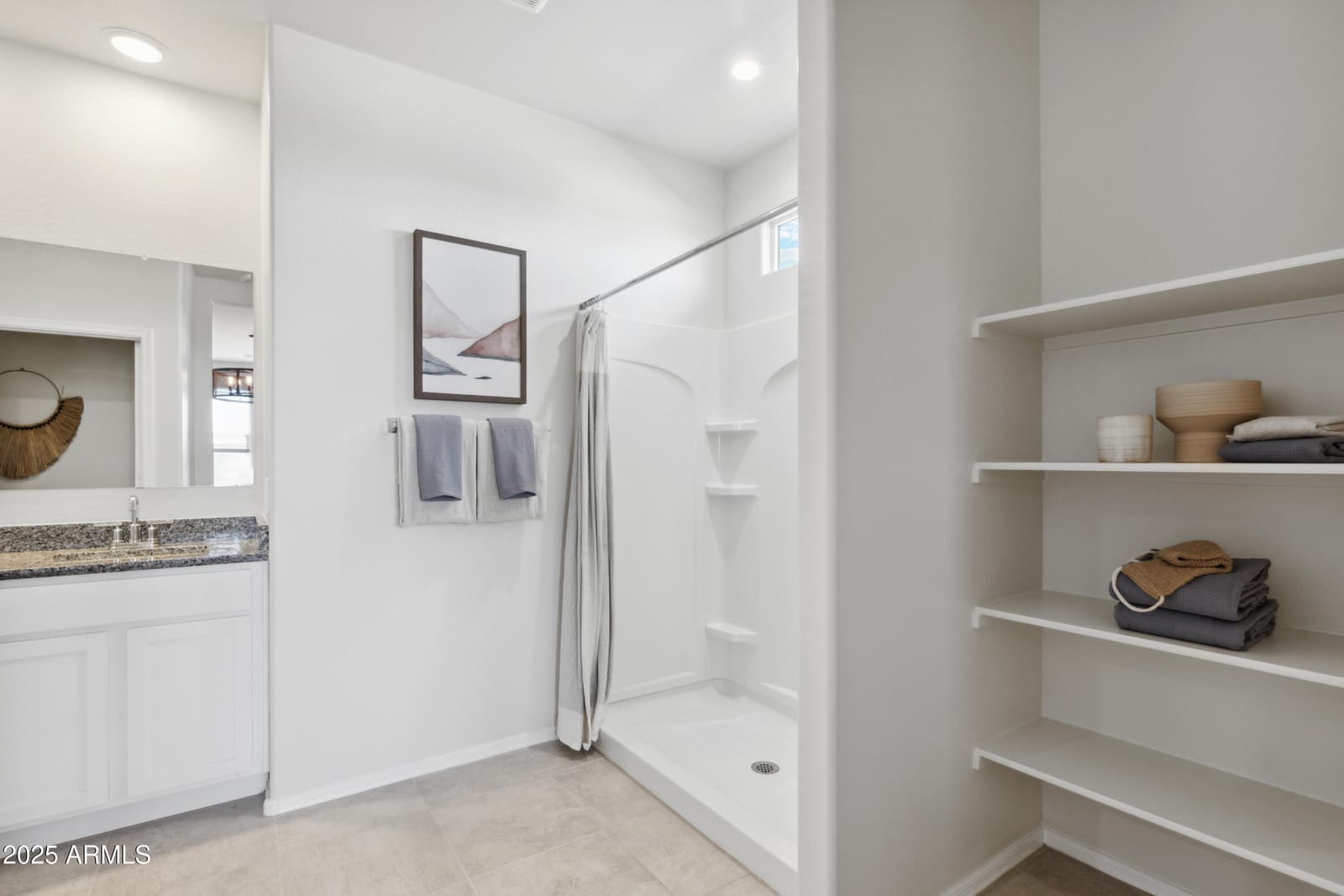 684 N 14TH Drive, Coolidge, AZ 85128 — photo 11 of 28