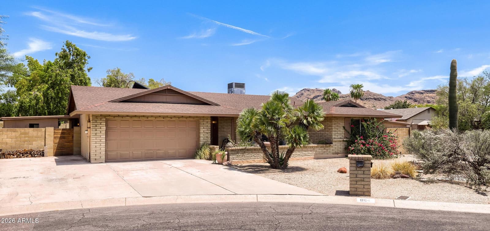 864 E PARADISE Lane, Phoenix, AZ 85022 — photo 1 of 29
