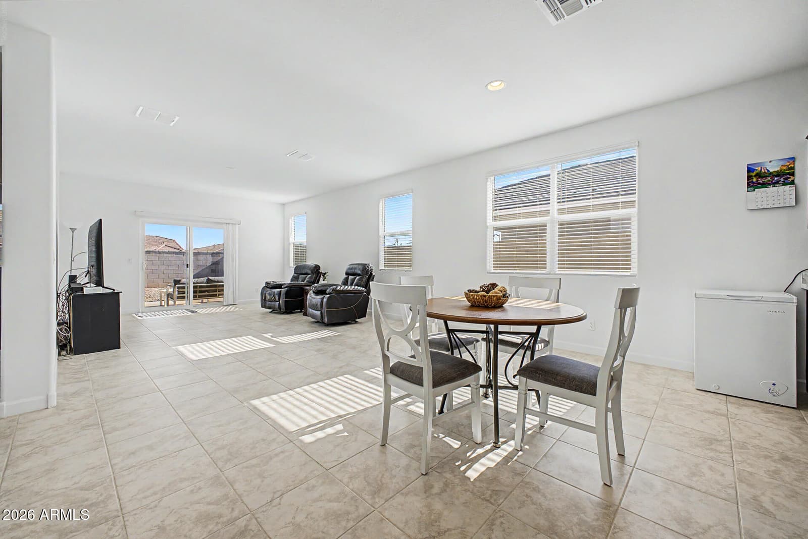 40983 W SUNLAND Drive, Maricopa, AZ 85138 — photo 11 of 38