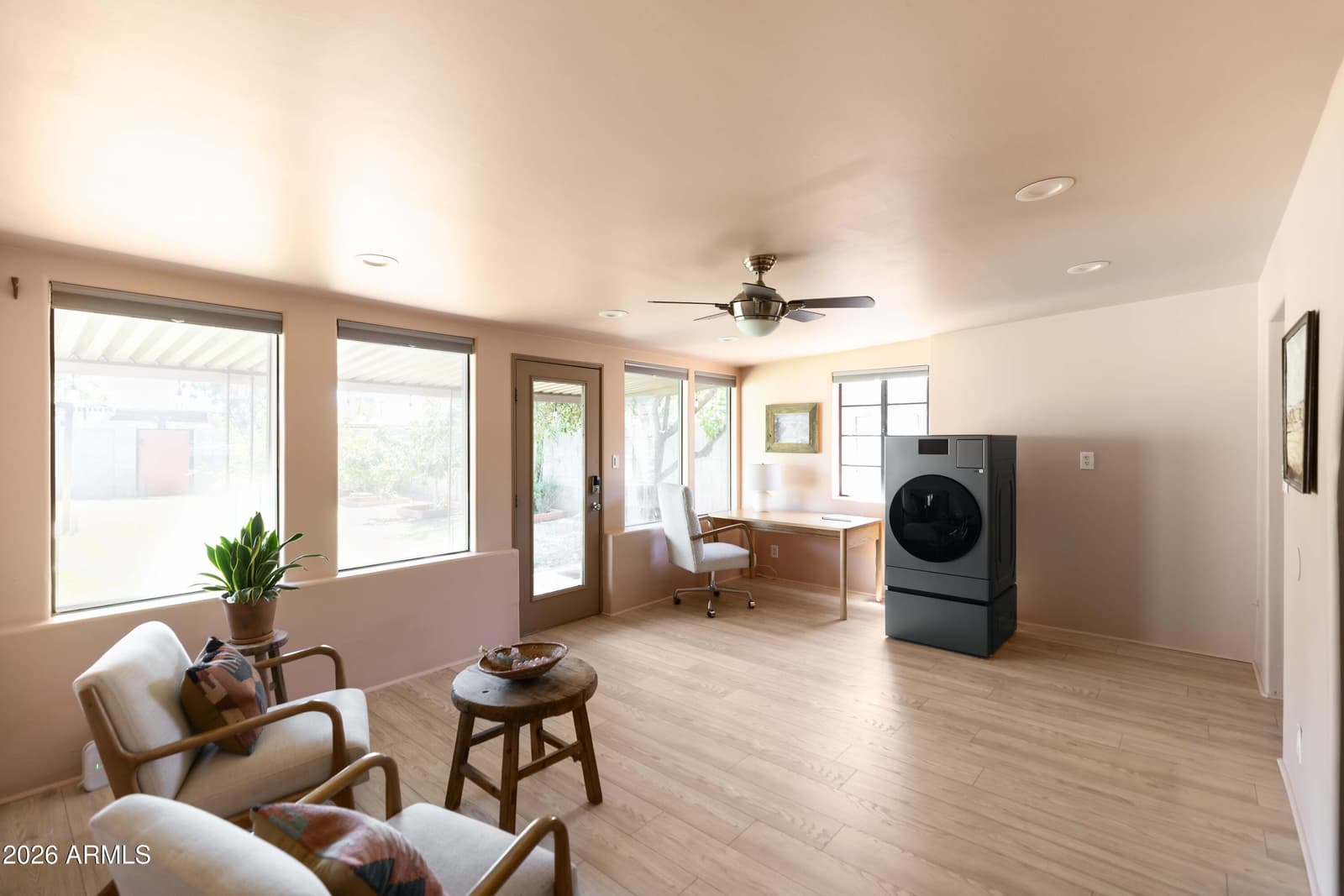 217 W CAMPBELL Avenue, Phoenix, AZ 85013 — photo 10 of 22