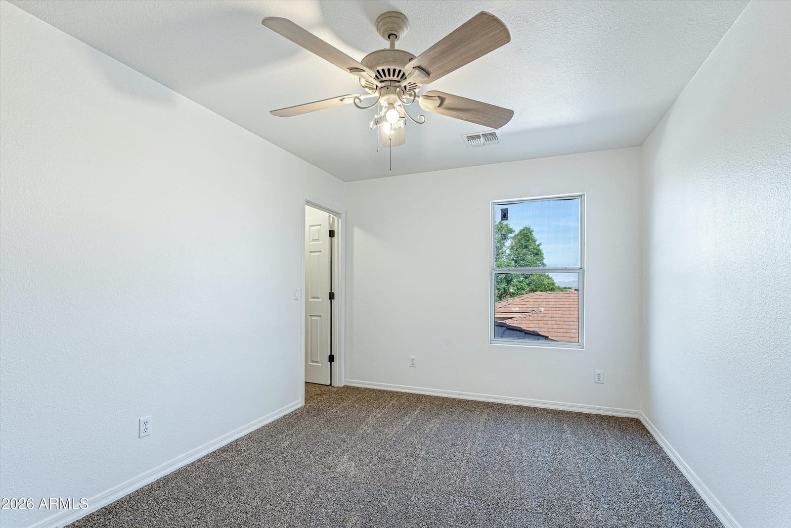 304 E WESTERN HEMLOCK Place, Sahuarita, AZ 85629 — photo 31 of 50