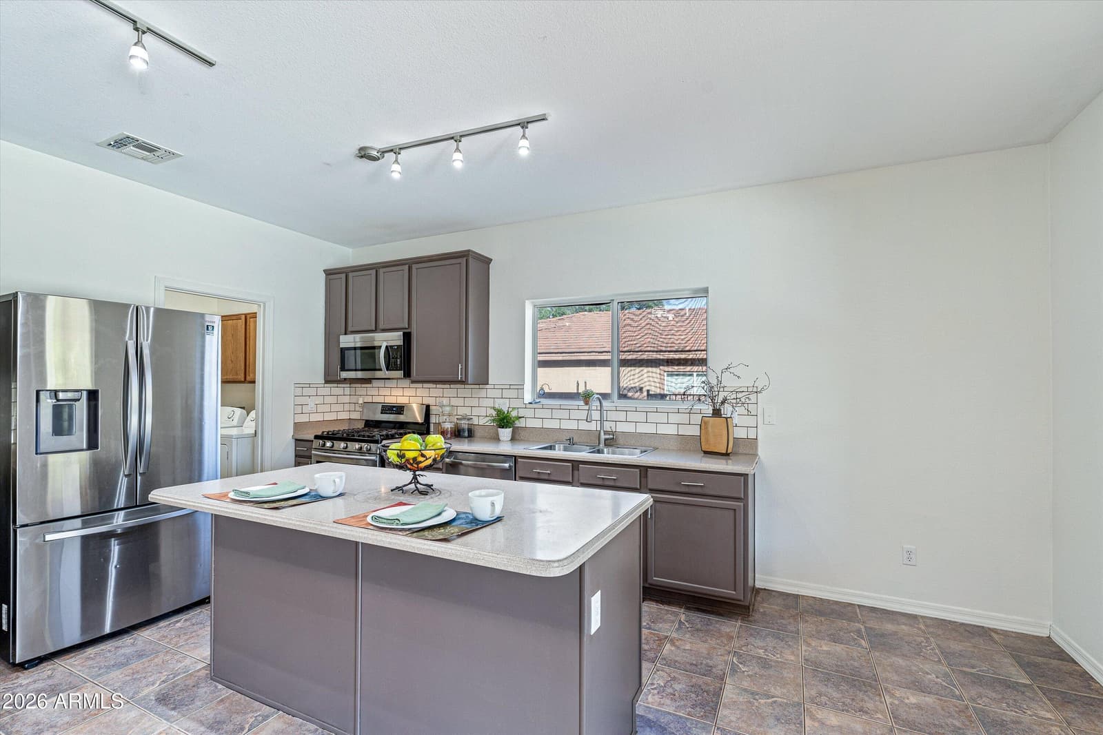 304 E WESTERN HEMLOCK Place, Sahuarita, AZ 85629 — photo 13 of 50