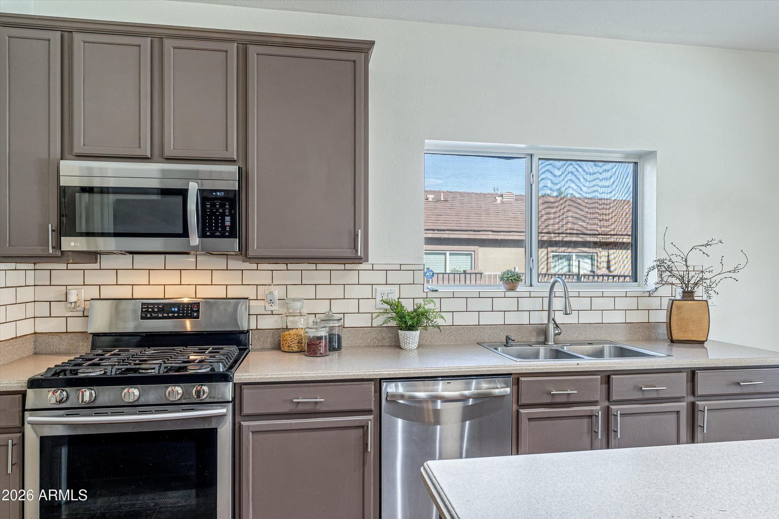 304 E WESTERN HEMLOCK Place, Sahuarita, AZ 85629 — photo 15 of 50