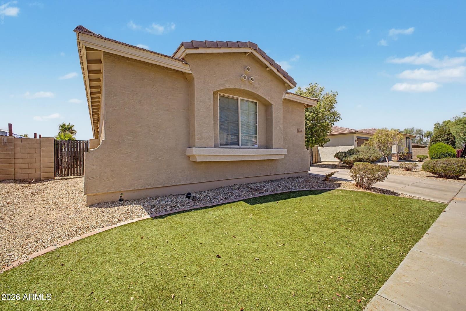 17373 W PINNACLE VISTA Drive, Surprise, AZ 85387 — photo 2 of 21