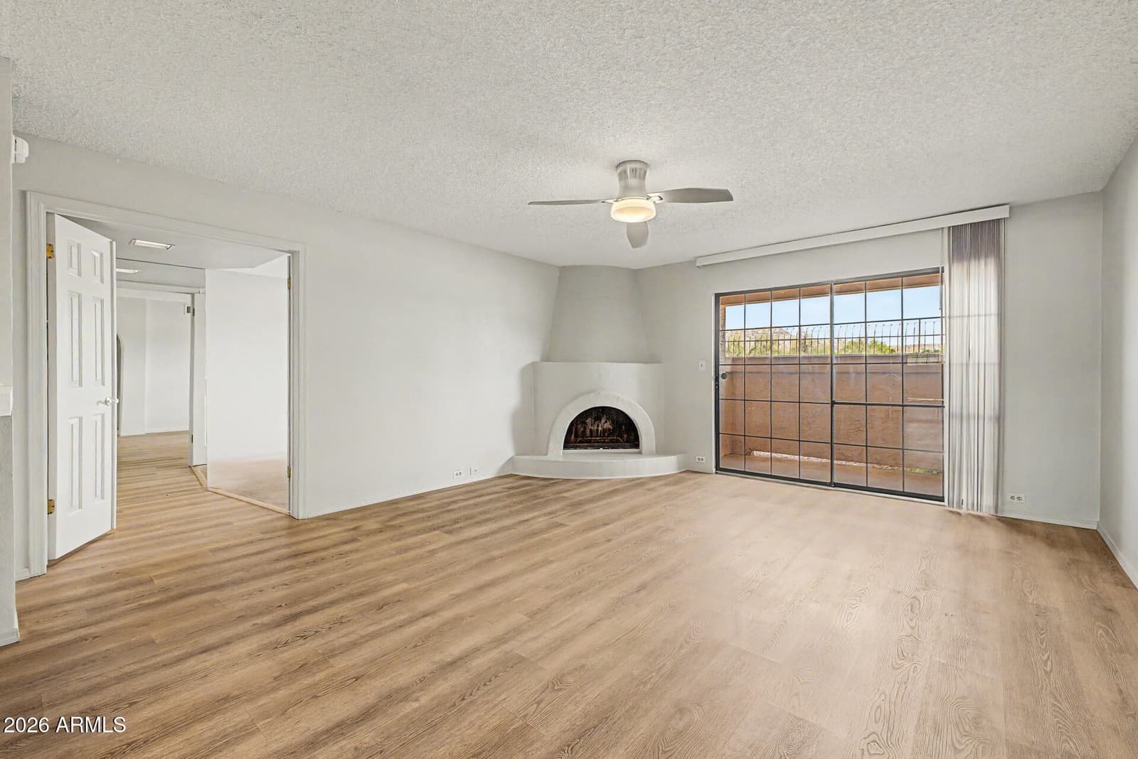 10410 N CAVE CREEK Road 1009, Phoenix, AZ 85020 — photo 9 of 40