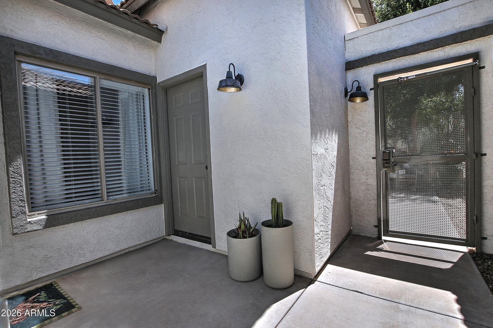 948 S BANNING Street, Gilbert, AZ 85296 — photo 5 of 29