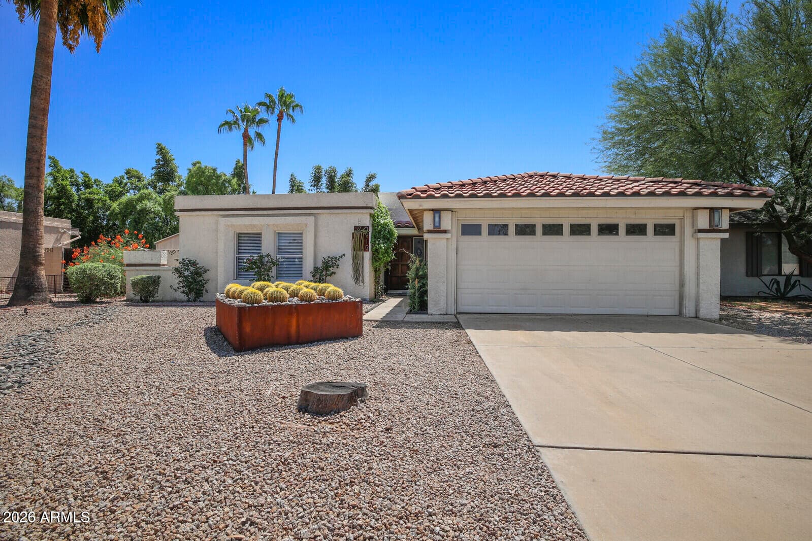 3915 E LARKSPUR Drive, Phoenix, AZ 85032 — photo 1 of 24