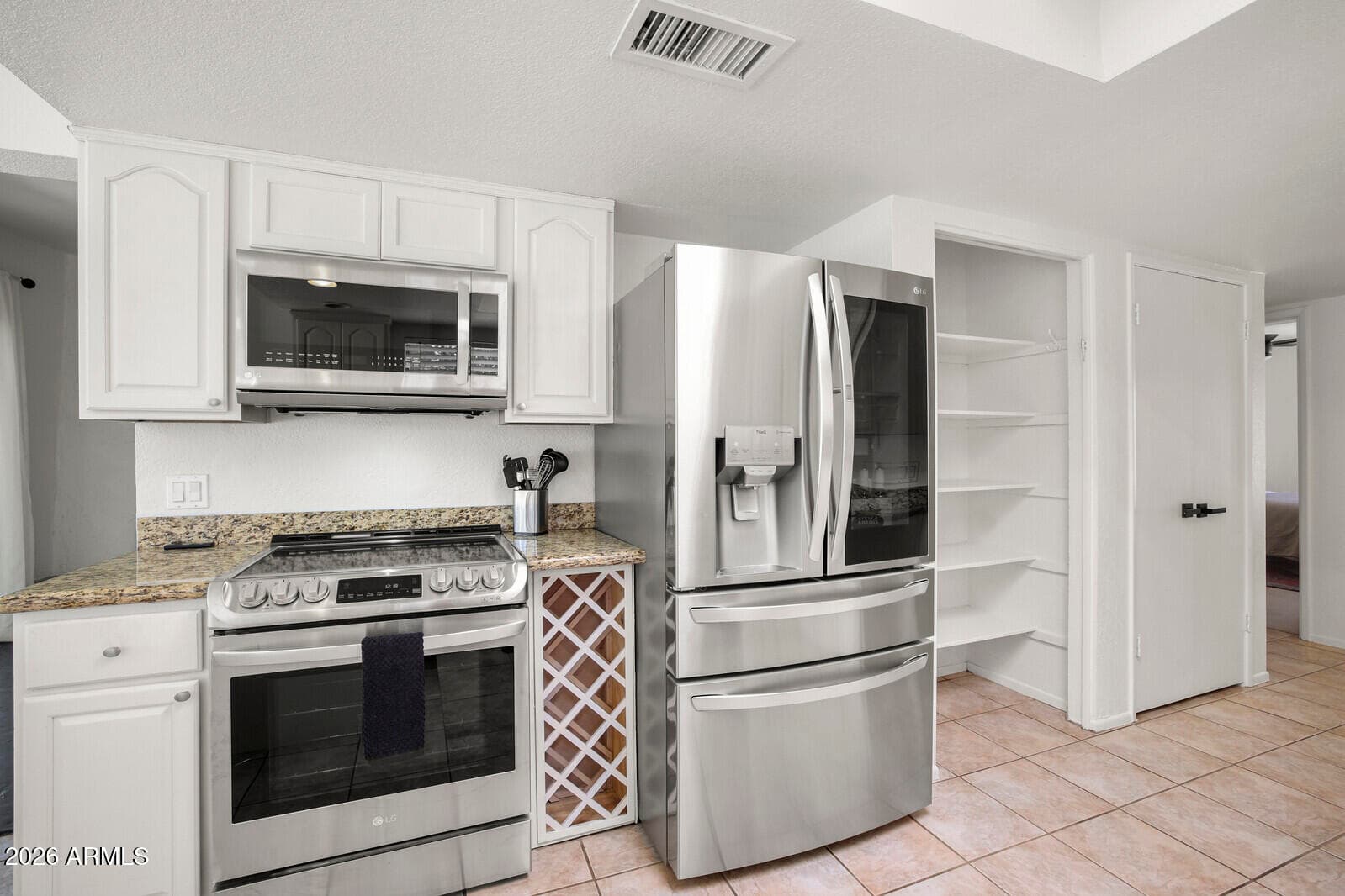 3915 E LARKSPUR Drive, Phoenix, AZ 85032 — photo 12 of 24