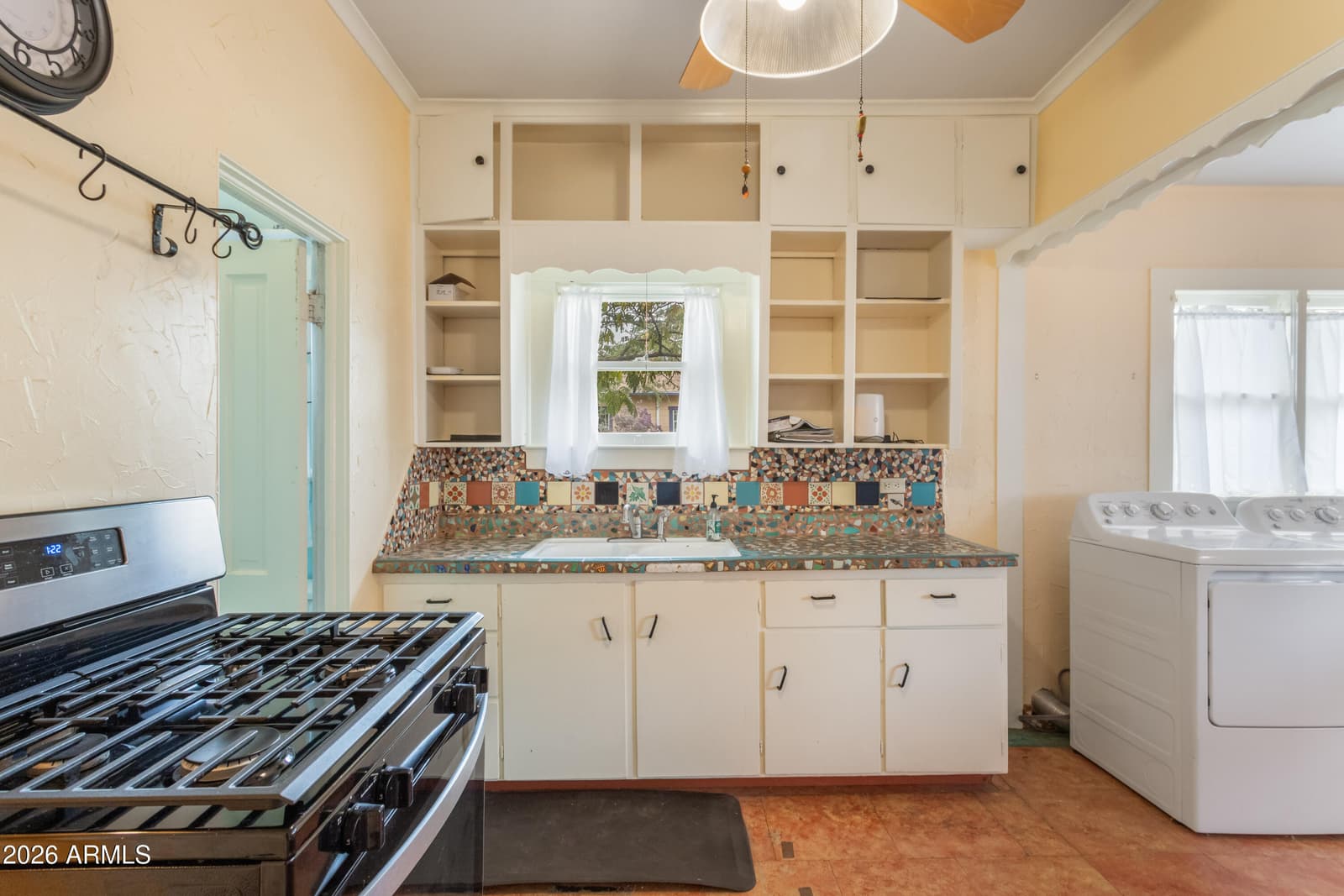 60 BLACK KNOB View, Bisbee, AZ 85603 — photo 6 of 35