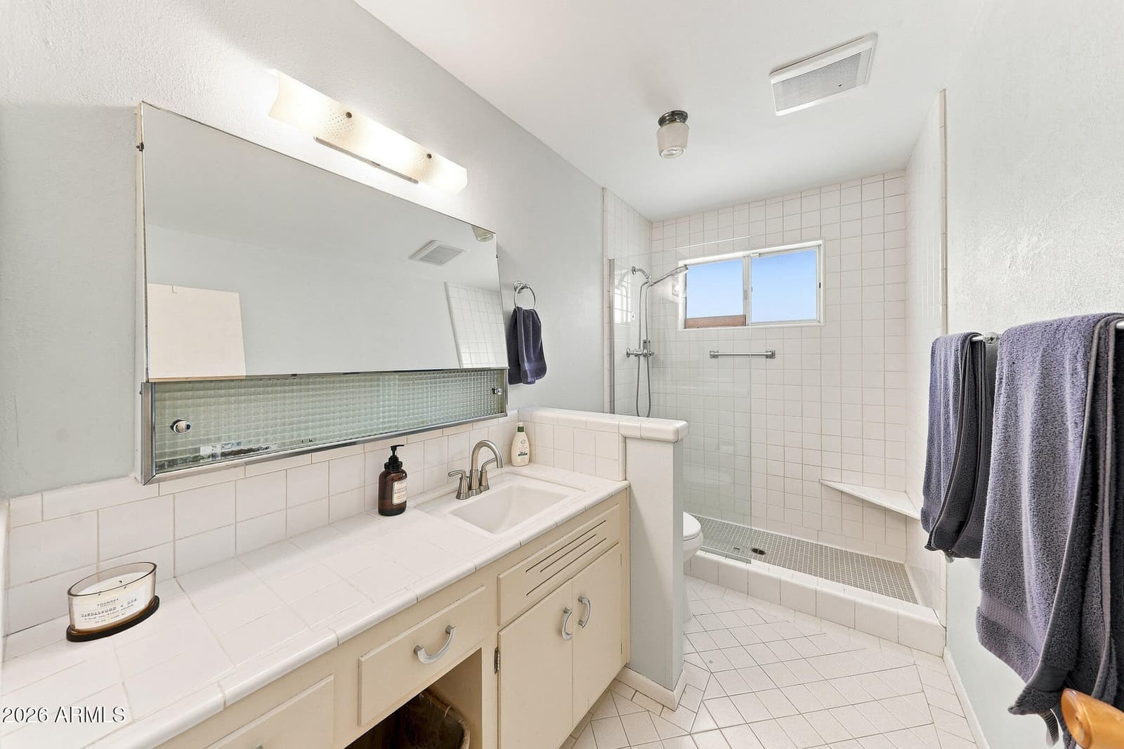 1202 E NORTHVIEW Avenue, Phoenix, AZ 85020 — photo 14 of 26