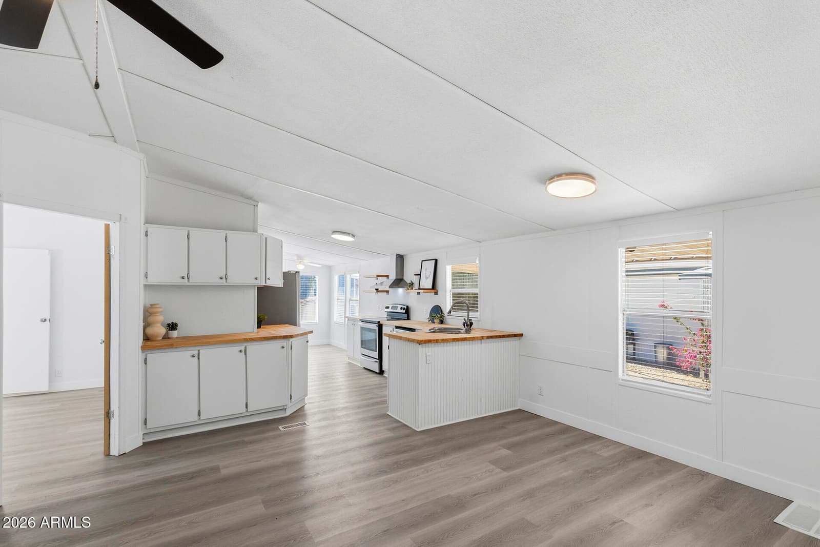 2200 N DELAWARE Drive 66, Apache Junction, AZ 85120 — photo 12 of 38