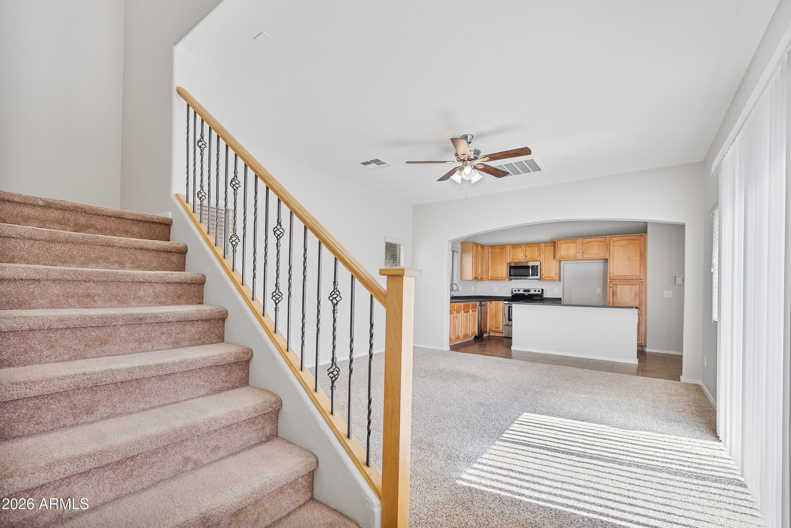 453 N CITRUS Lane, Gilbert, AZ 85234 — photo 4 of 38