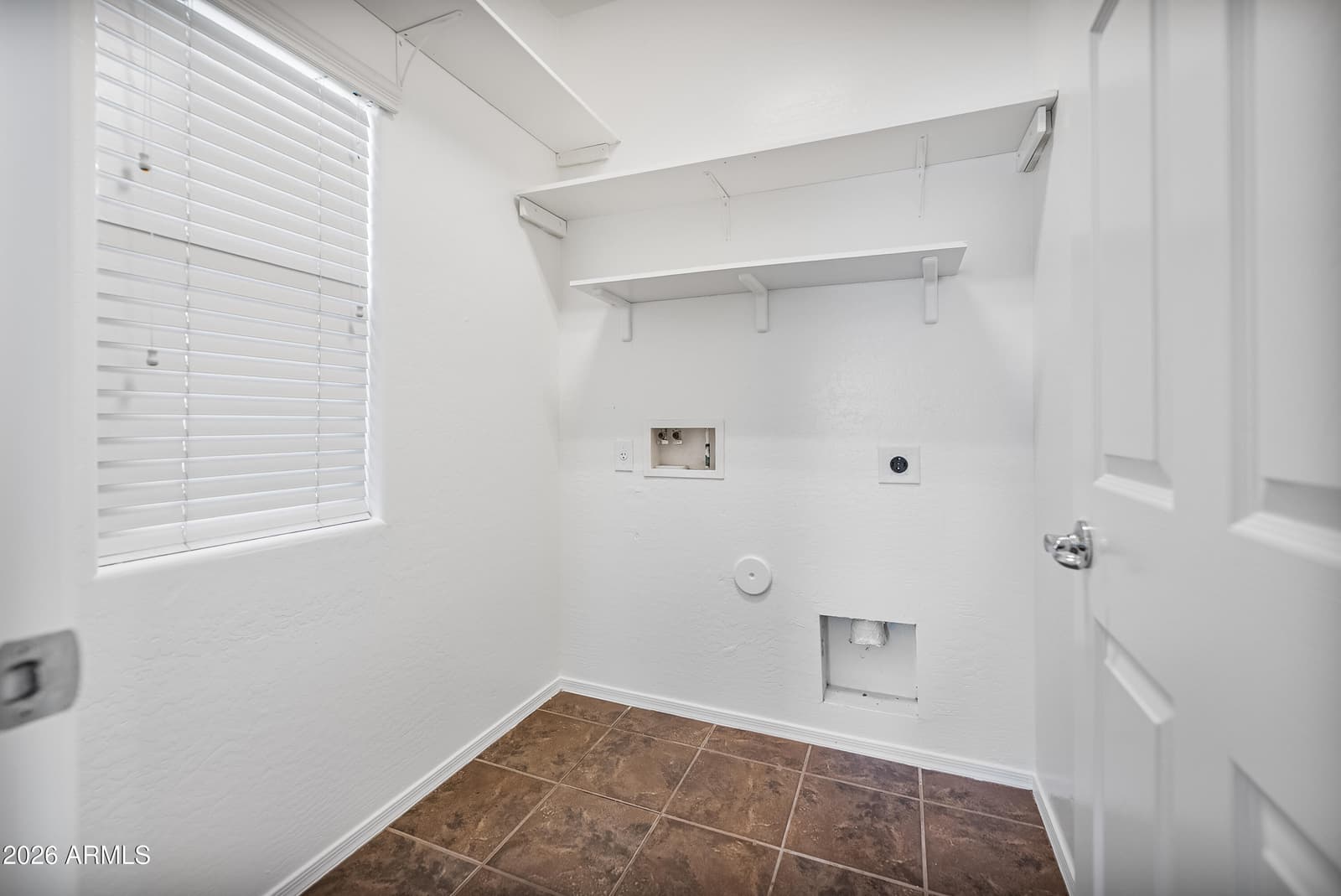 453 N CITRUS Lane, Gilbert, AZ 85234 — photo 30 of 38