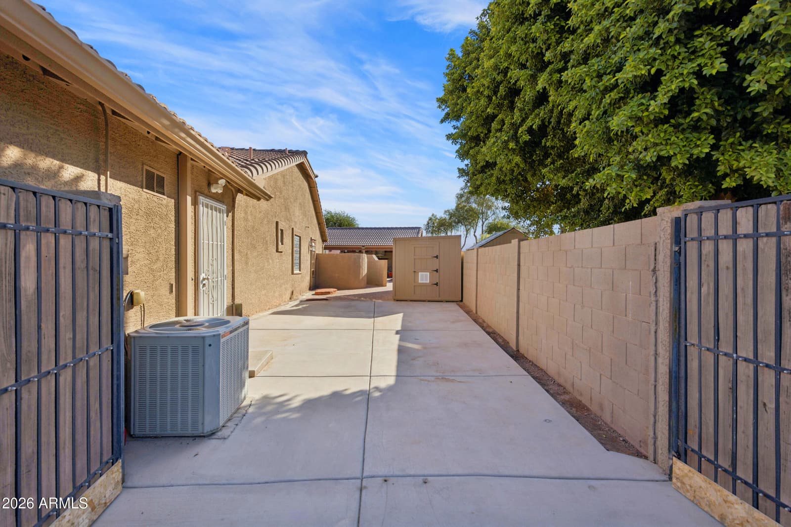 2637 E CARLA VISTA Drive, Gilbert, AZ 85295 — photo 6 of 73