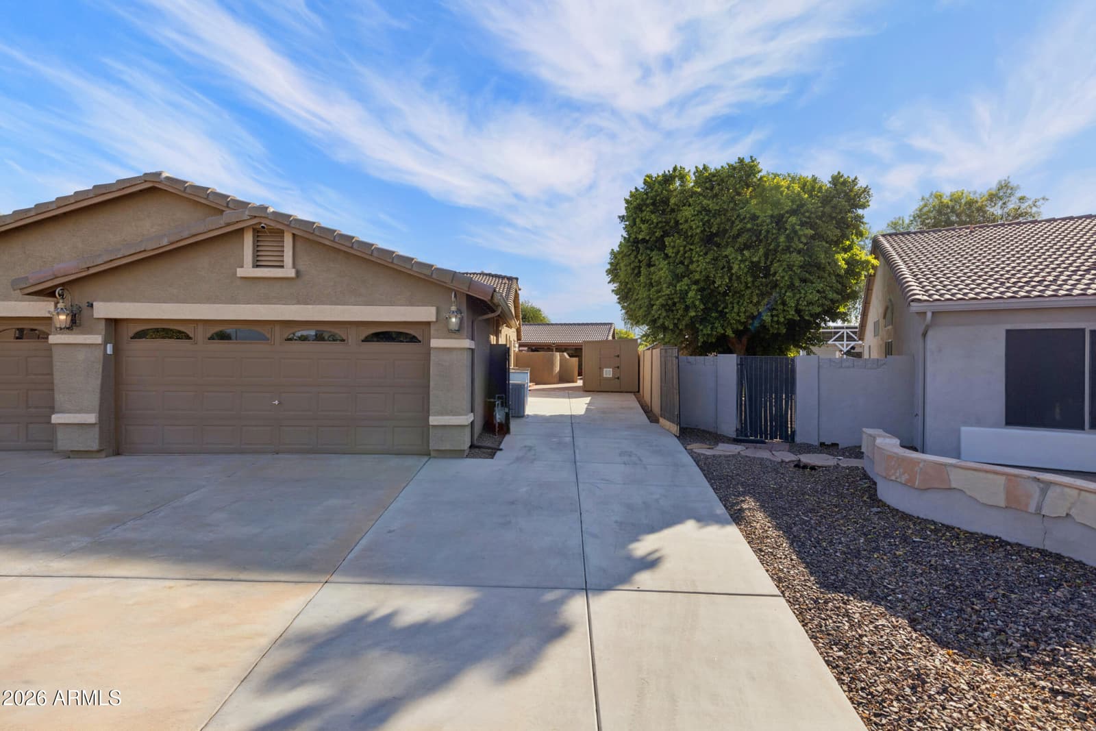 2637 E CARLA VISTA Drive, Gilbert, AZ 85295 — photo 5 of 73