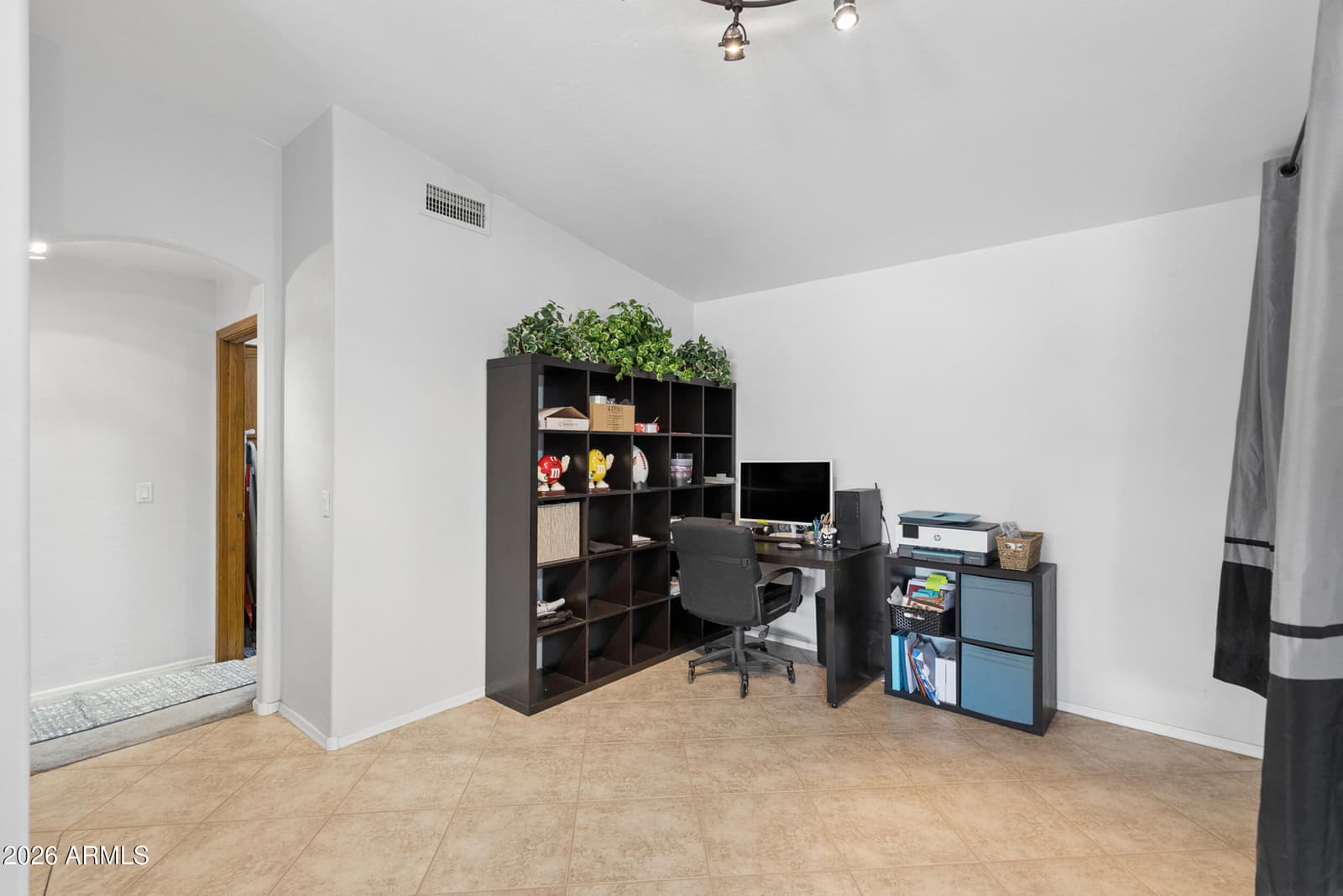 2637 E CARLA VISTA Drive, Gilbert, AZ 85295 — photo 14 of 73