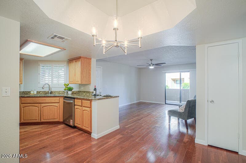 4850 E DESERT COVE Avenue 114, Scottsdale, AZ 85254 — photo 6 of 33
