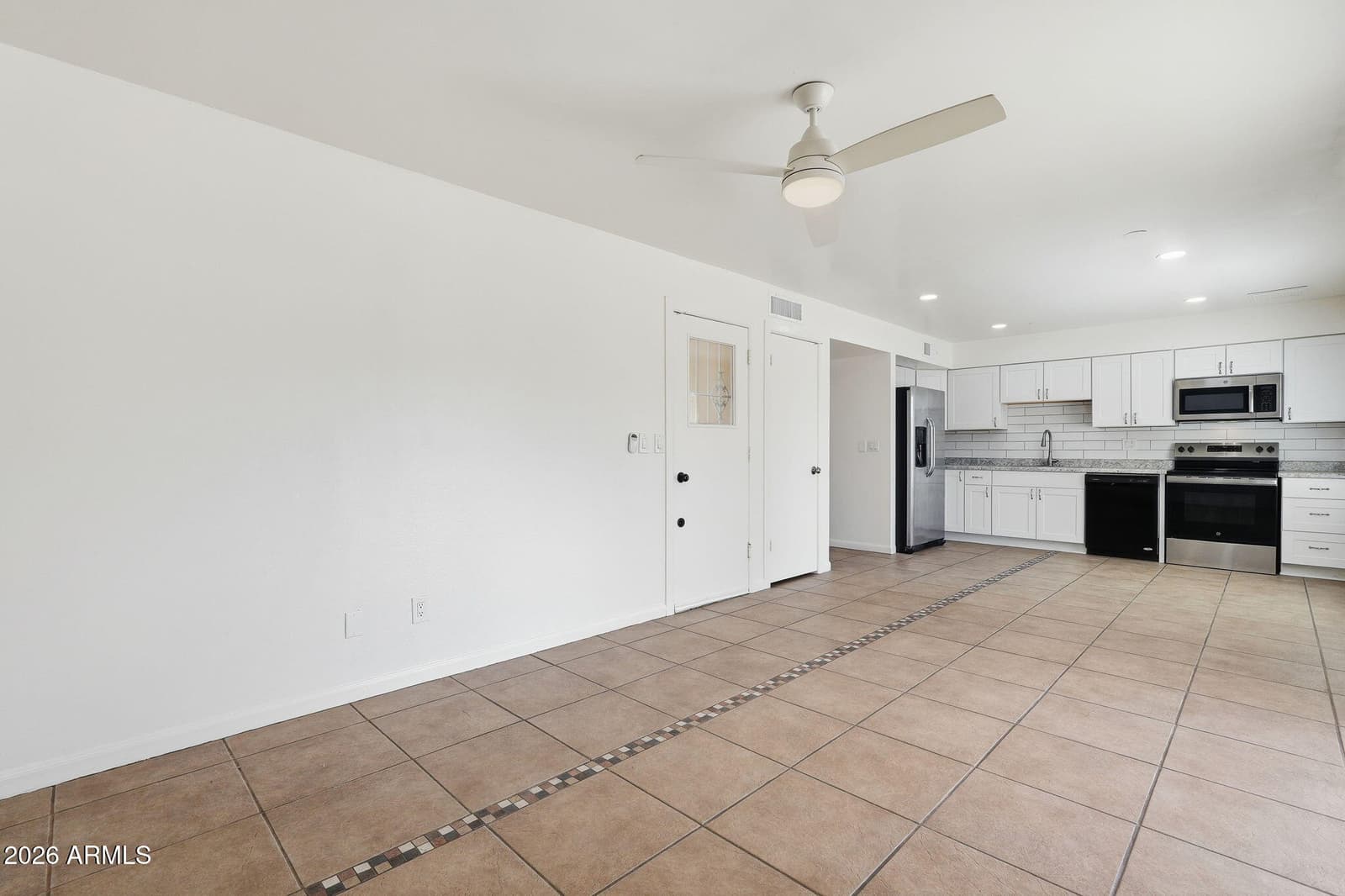3427 E HELENA Drive, Phoenix, AZ 85032 — photo 7 of 36