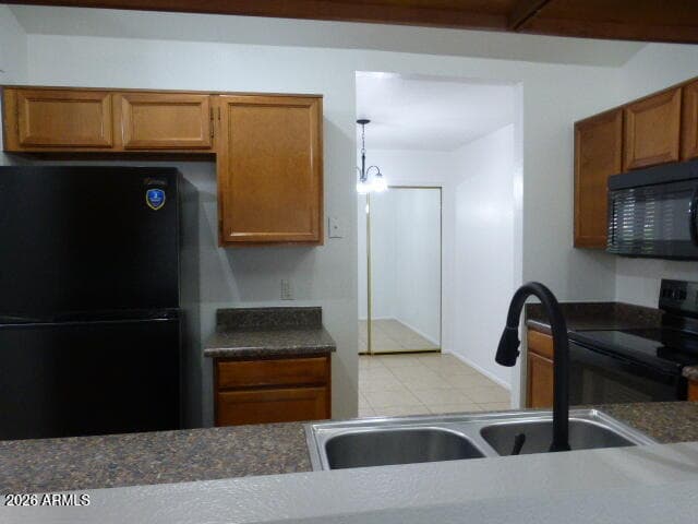 4163 E HUNTINGTON Drive, Phoenix, AZ 85040 — photo 9 of 21