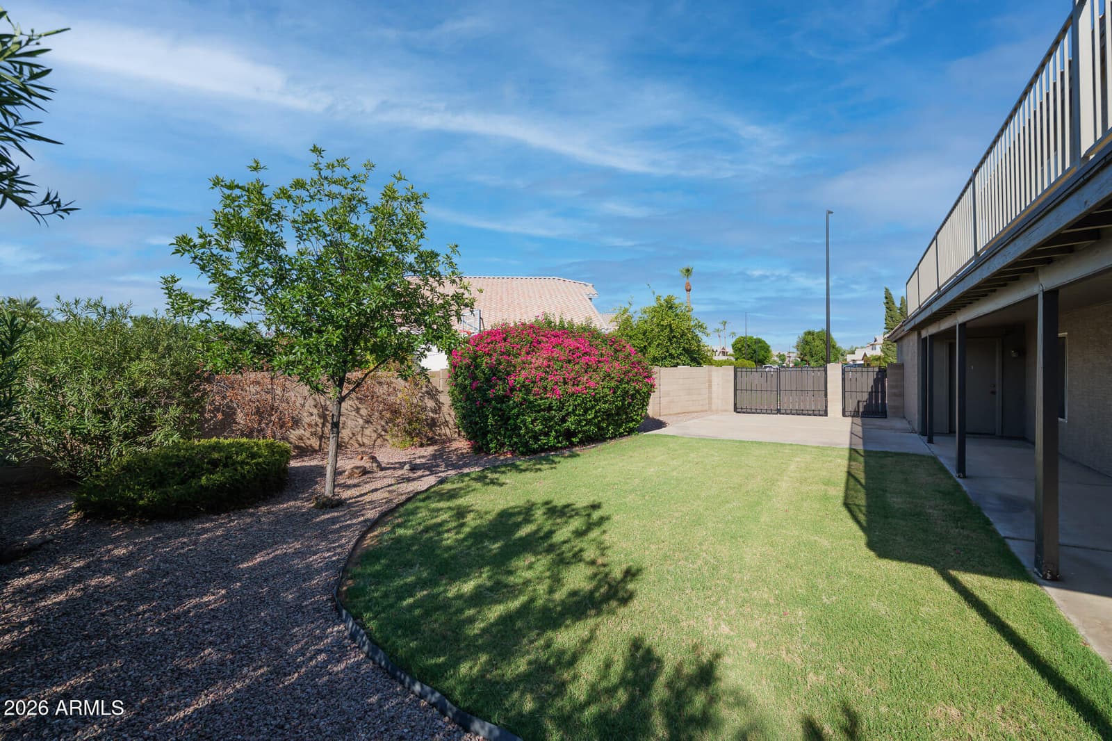 181 S TIAGO Drive, Gilbert, AZ 85233 — photo 29 of 44
