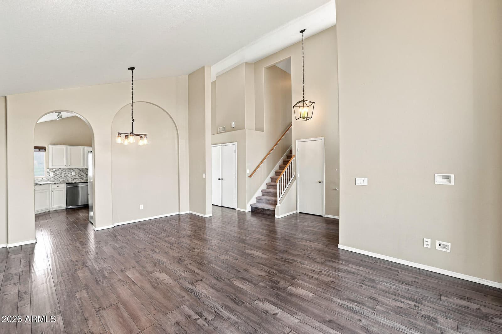 181 S TIAGO Drive, Gilbert, AZ 85233 — photo 3 of 44