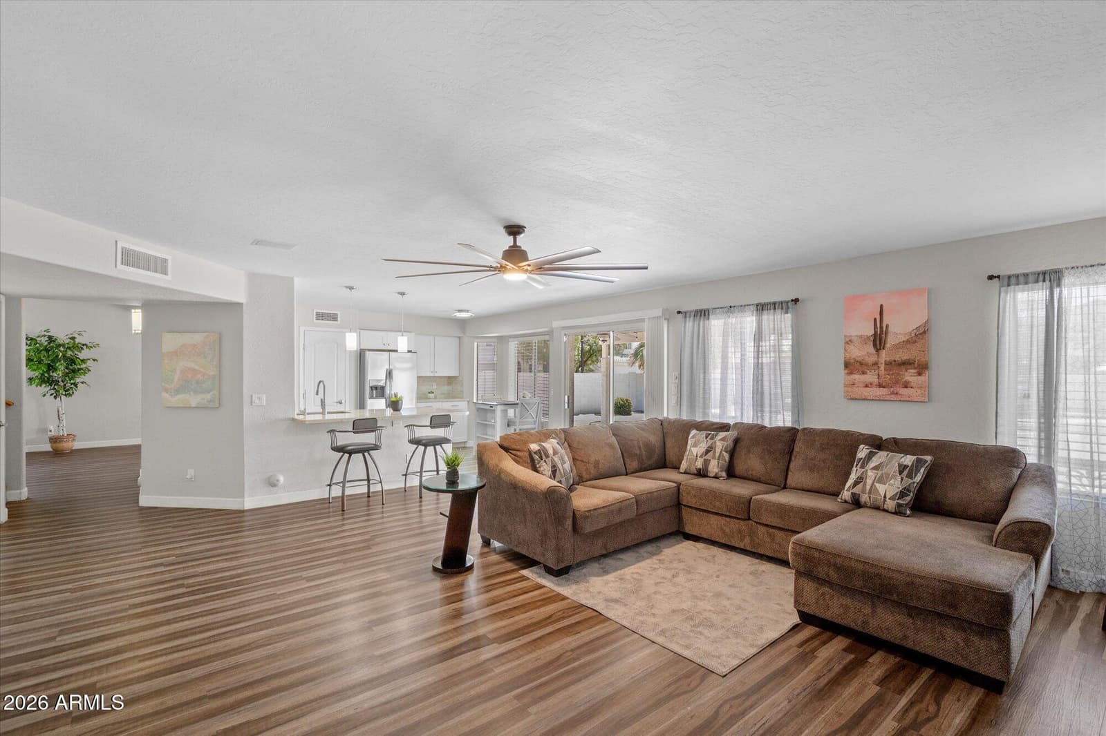 613 W SERENO Drive, Gilbert, AZ 85233 — photo 11 of 32