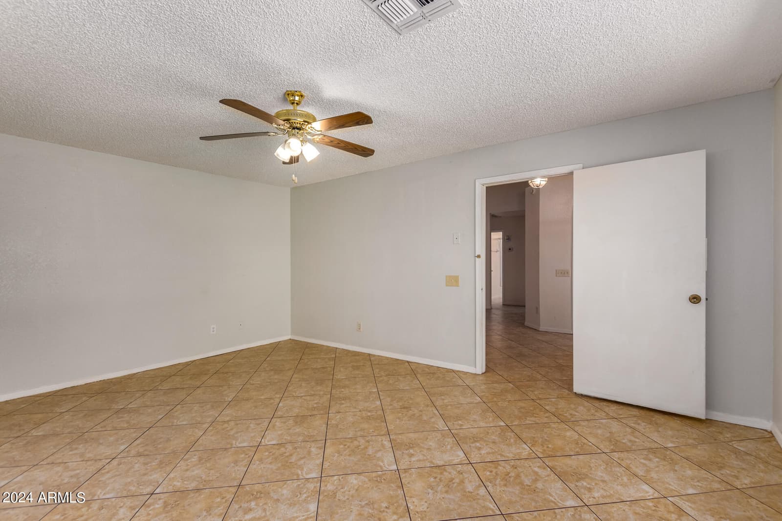 8591 W OREGON Avenue, Glendale, AZ 85305 — photo 22 of 32